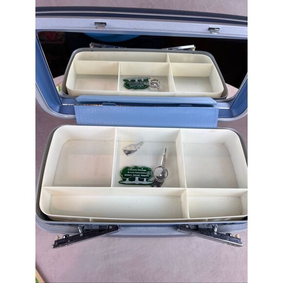 Vintage Samsonite Sentry Blue Train Case with Tray + 3 Keys - Picture 10 of 13